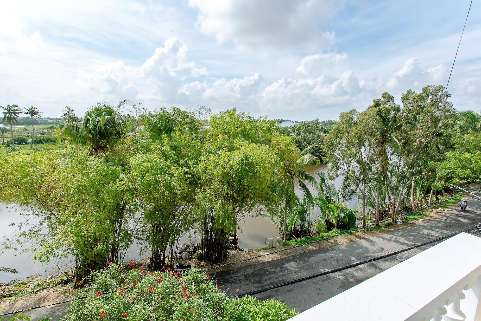 Hoi An Aurora Riverside Hotel&Spa Esterno foto